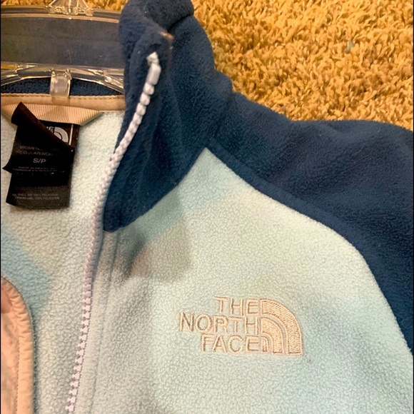 Women’s Small The North Face Two Toned Blue Fitted Fleece Full Zip Jacket - Picture 2 of 7